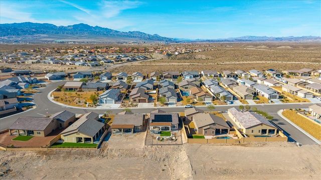2744 Wilderness Lane, Bullhead City, AZ 86442