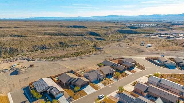 2744 Wilderness Lane, Bullhead City, AZ 86442