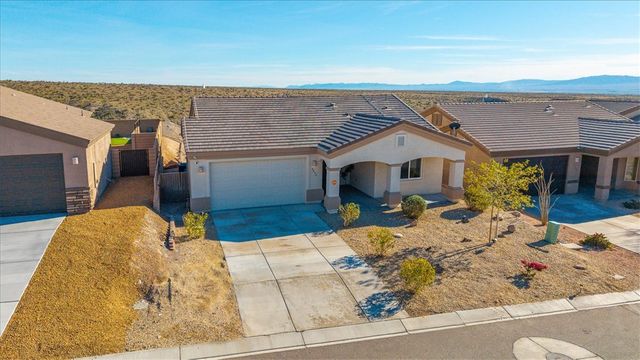 2744 Wilderness Lane, Bullhead City, AZ 86442