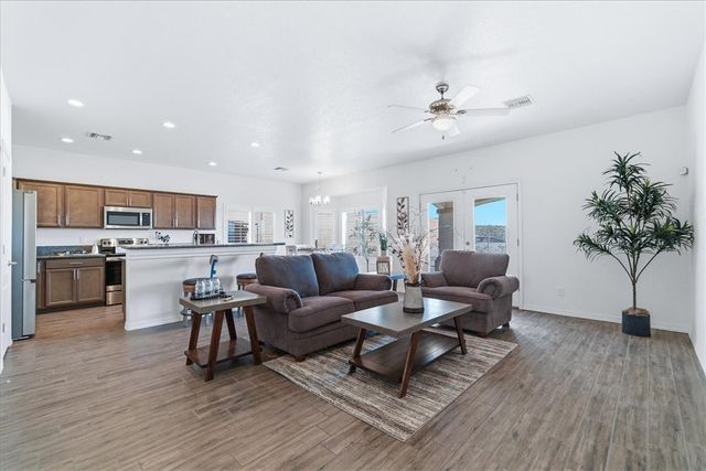 2744 Wilderness Lane, Bullhead City, AZ 86442