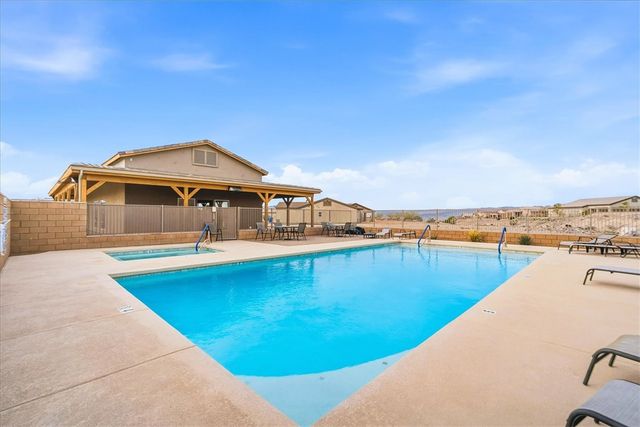 2744 Wilderness Lane, Bullhead City, AZ 86442