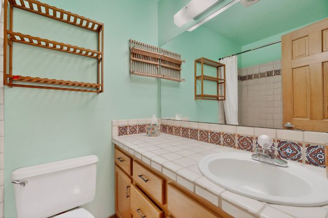 2036 Placita De Quedo, Santa Fe, NM 87505