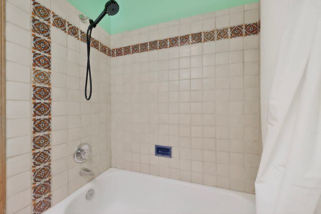 2036 Placita De Quedo, Santa Fe, NM 87505