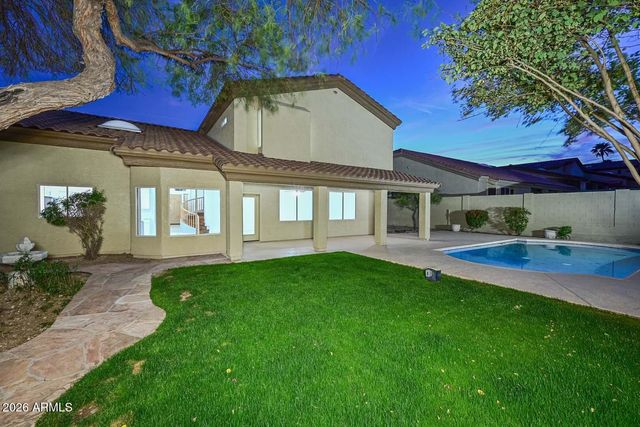 1942 E CLAIRE Drive E, Phoenix, AZ 85022