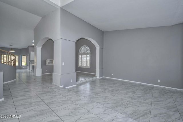 1942 E CLAIRE Drive E, Phoenix, AZ 85022