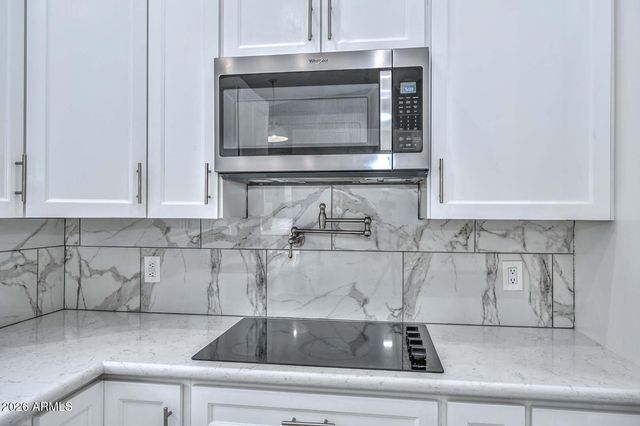 1942 E CLAIRE Drive E, Phoenix, AZ 85022