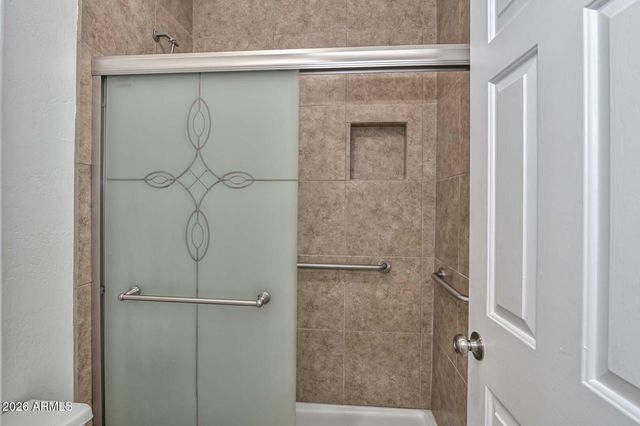 1942 E CLAIRE Drive E, Phoenix, AZ 85022