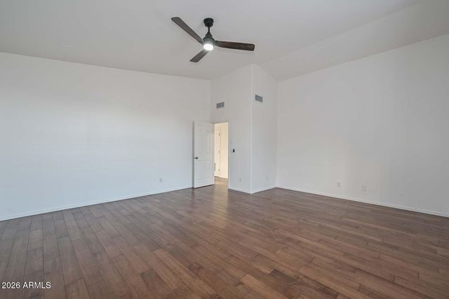 1942 E CLAIRE Drive E, Phoenix, AZ 85022