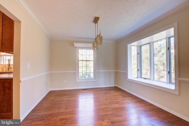 1322 QUAIL RIDGE DR, Reston, VA 20194