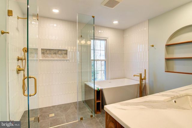 1322 QUAIL RIDGE DR, Reston, VA 20194