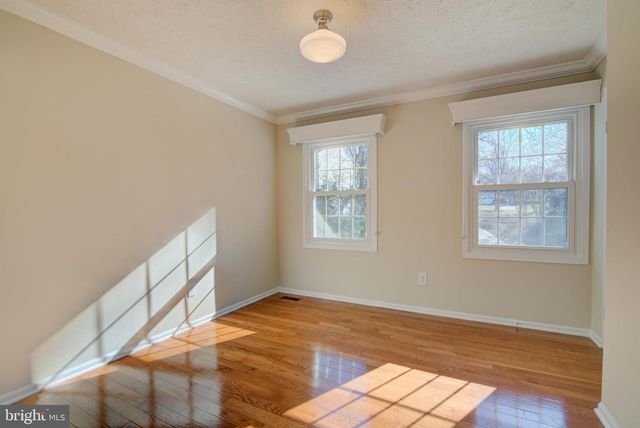 1322 QUAIL RIDGE DR, Reston, VA 20194