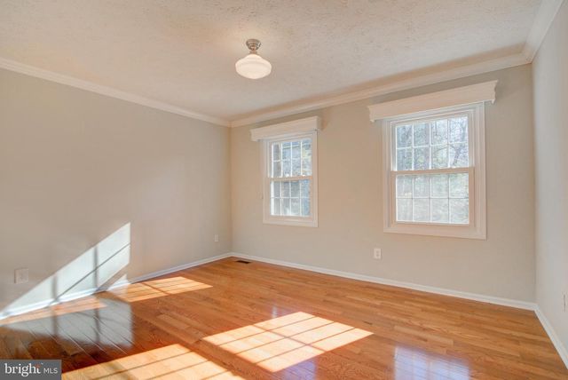 1322 QUAIL RIDGE DR, Reston, VA 20194