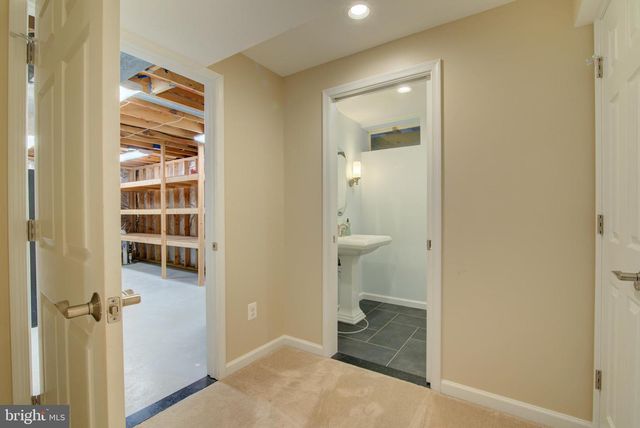 1322 QUAIL RIDGE DR, Reston, VA 20194