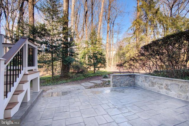 1322 QUAIL RIDGE DR, Reston, VA 20194