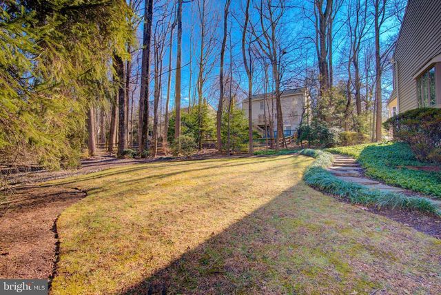 1322 QUAIL RIDGE DR, Reston, VA 20194