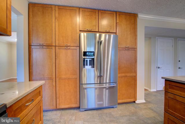 1322 QUAIL RIDGE DR, Reston, VA 20194