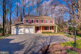 1322 QUAIL RIDGE DR, Reston, VA 20194