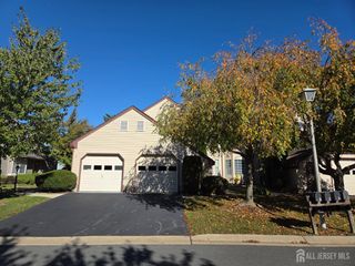 7 Daniel Webster Avenue B, Monroe, NJ 08831