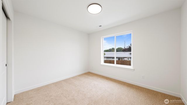 3527 W 6th Place, Kennewick, WA 99336