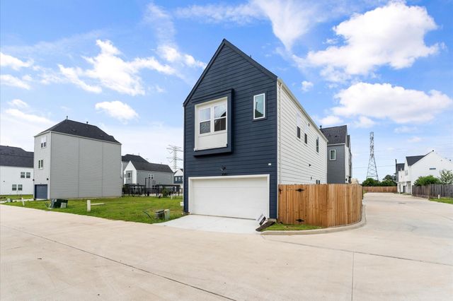 8302 Springwood Canyon Lane, Houston, TX 77055