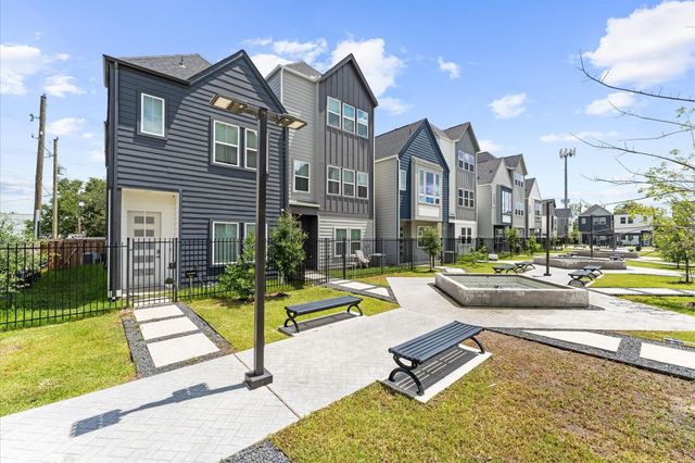 8302 Springwood Canyon Lane, Houston, TX 77055