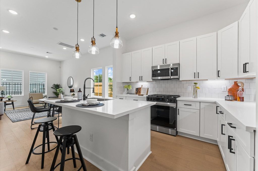 8302 Springwood Canyon Lane, Houston, TX 77055