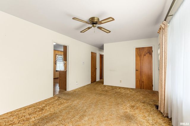 2506 W WESTMINISTER Avenue, Peoria, IL 61604