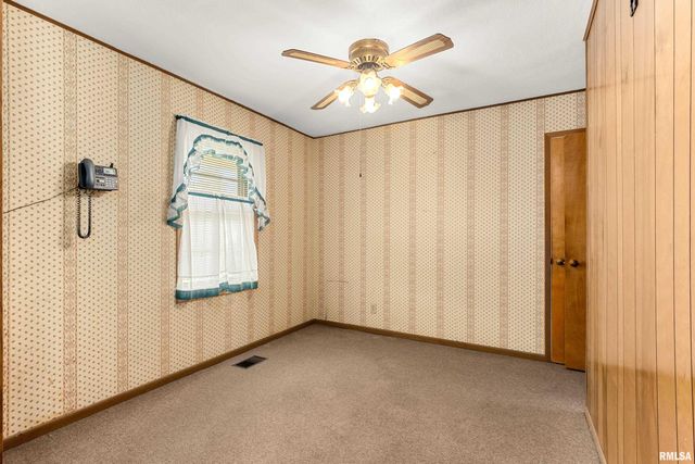 2506 W WESTMINISTER Avenue, Peoria, IL 61604