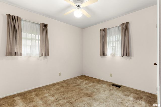 2506 W WESTMINISTER Avenue, Peoria, IL 61604