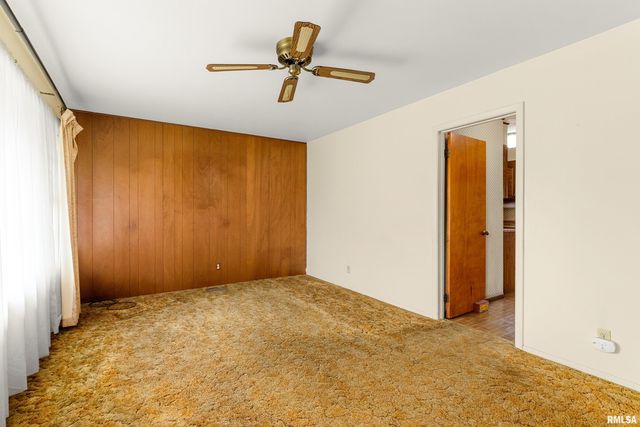 2506 W WESTMINISTER Avenue, Peoria, IL 61604