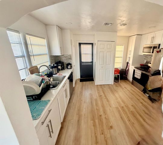 443 Wilder Street, West Palm Beach, FL 33405