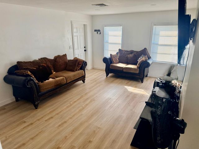 443 Wilder Street, West Palm Beach, FL 33405