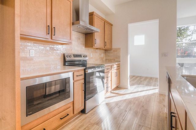 600 E St, West Sacramento, CA 95605