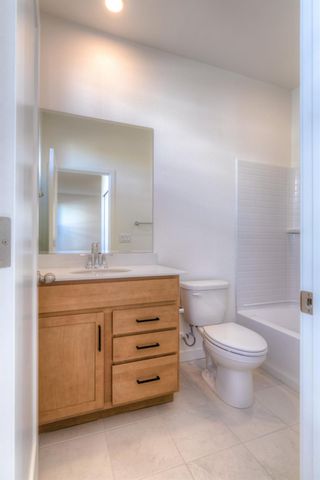 600 E St, West Sacramento, CA 95605