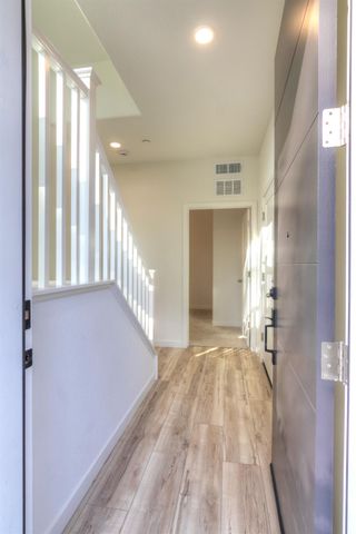 600 E St, West Sacramento, CA 95605