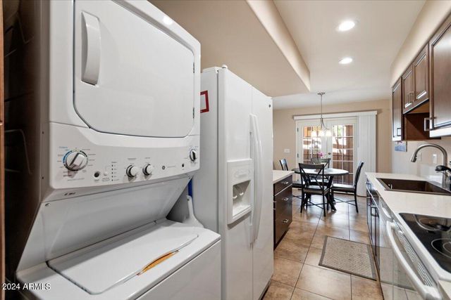 10415 N 10TH Street 2, Phoenix, AZ 85020