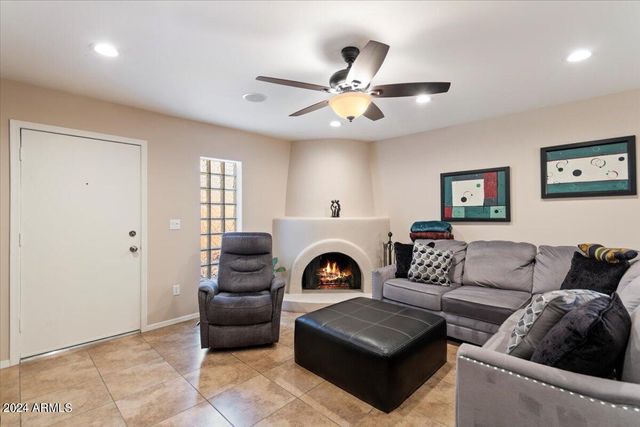 10415 N 10TH Street 2, Phoenix, AZ 85020