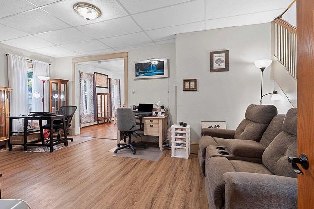 111 10TH STREET, Clintonville, WI 54929