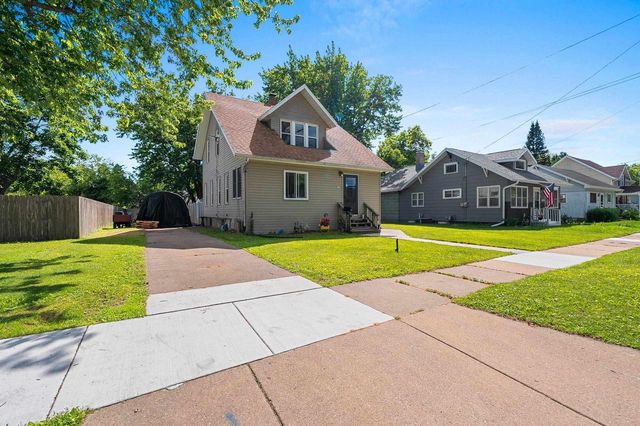 111 10TH STREET, Clintonville, WI 54929