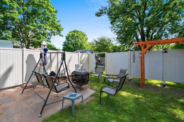 111 10TH STREET, Clintonville, WI 54929