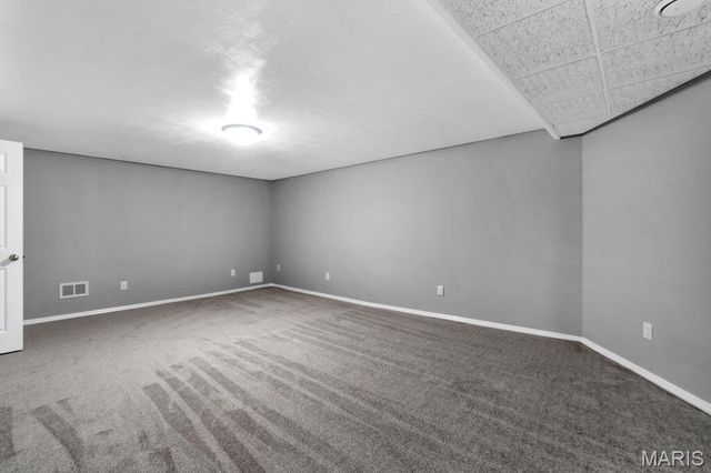27 Sugarwood Court 1, St Peters, MO 63376