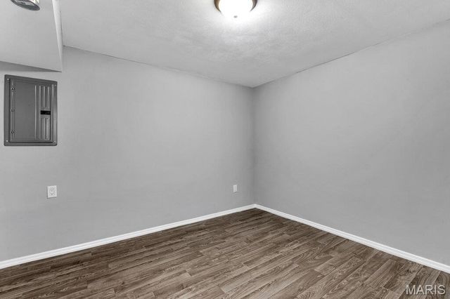 27 Sugarwood Court 1, St Peters, MO 63376