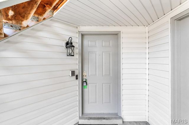 27 Sugarwood Court 1, St Peters, MO 63376