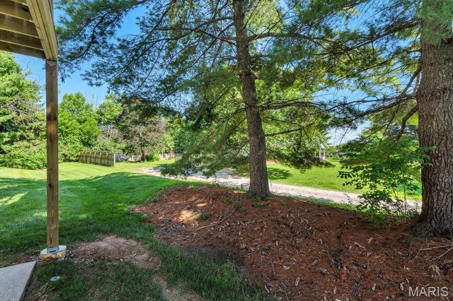 27 Sugarwood Court 1, St Peters, MO 63376
