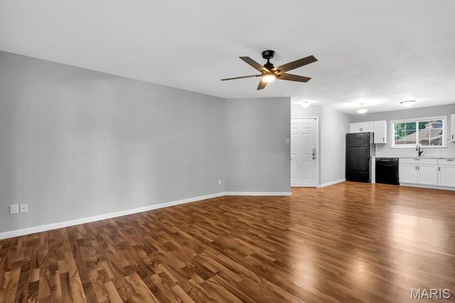27 Sugarwood Court 1, St Peters, MO 63376