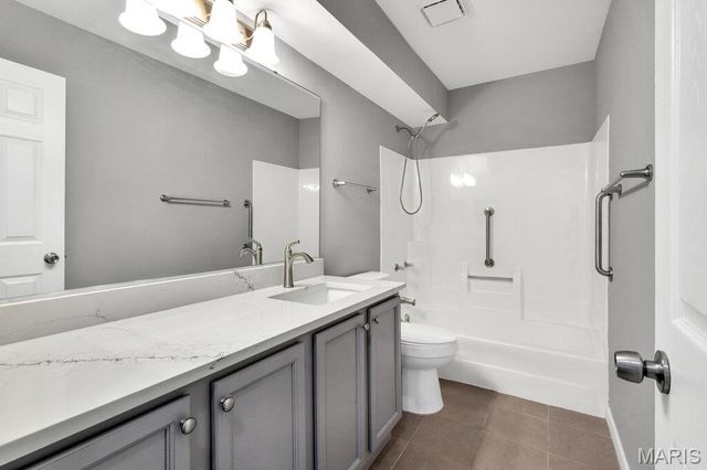 27 Sugarwood Court 1, St Peters, MO 63376