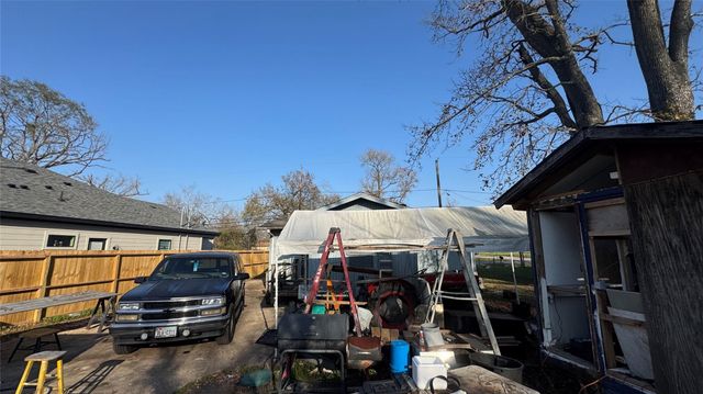 8507 Prairie View Drive, Houston, TX 77088