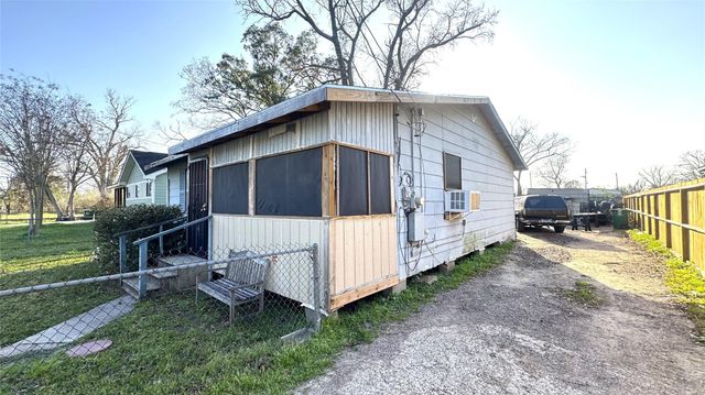 8507 Prairie View Drive, Houston, TX 77088