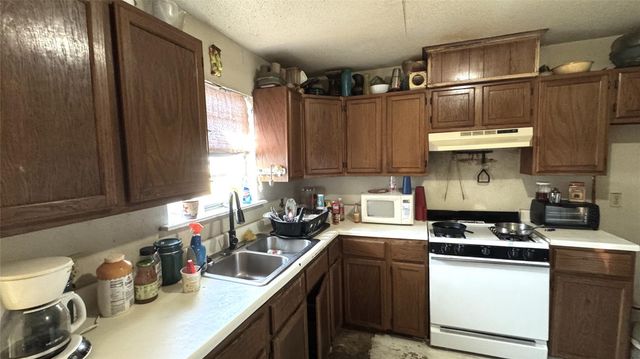 8507 Prairie View Drive, Houston, TX 77088