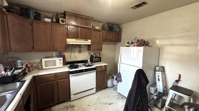 8507 Prairie View Drive, Houston, TX 77088